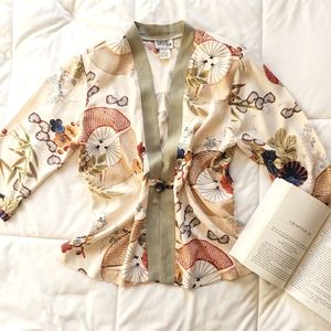 Floral print kimono (vintage inspired)